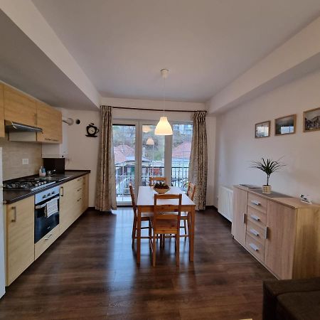 Avram Iancu Private Apartment With Ac Brasov Luaran gambar
