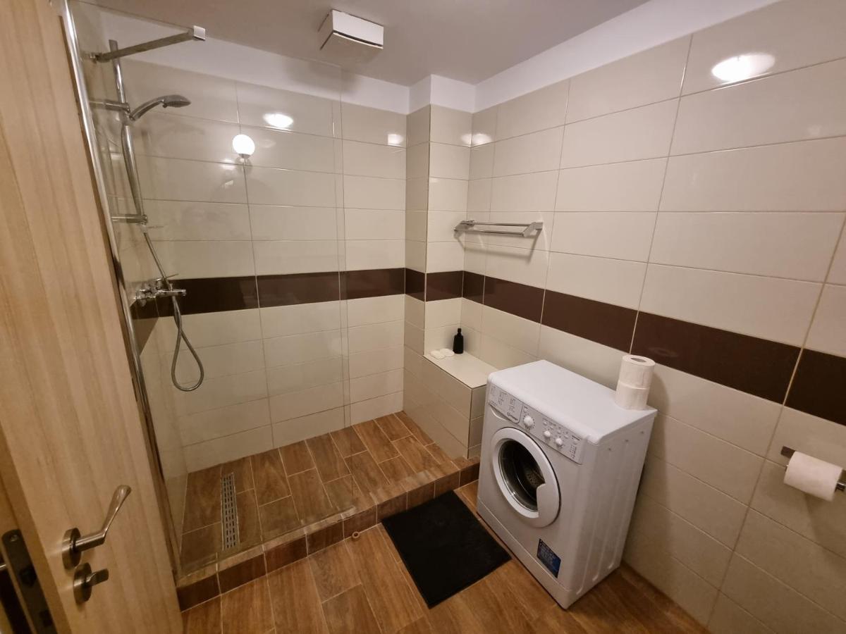 Avram Iancu Private Apartment With Ac Brasov Luaran gambar