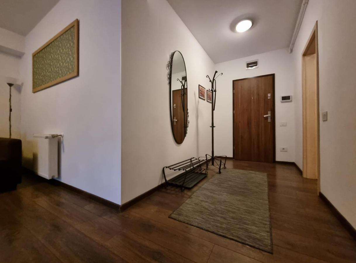 Avram Iancu Private Apartment With Ac Brasov Luaran gambar
