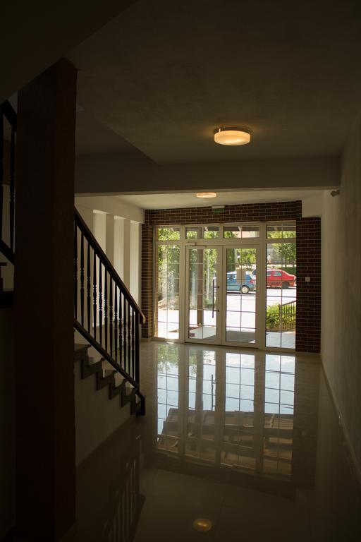 Avram Iancu Private Apartment With Ac Brasov Bilik gambar
