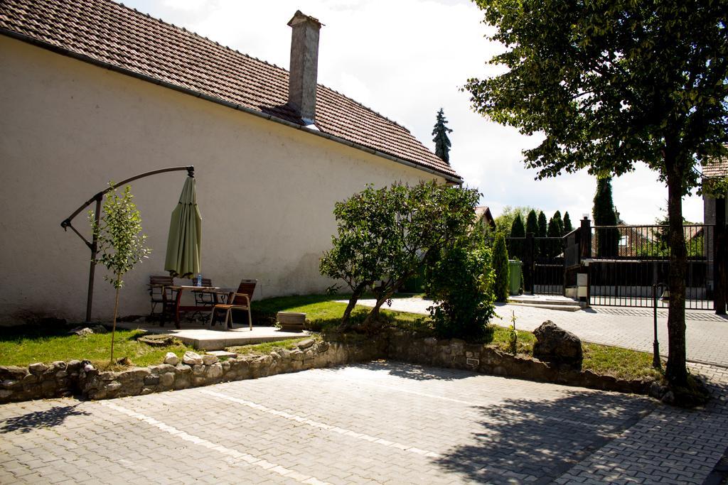 Avram Iancu Private Apartment With Ac Brasov Bilik gambar